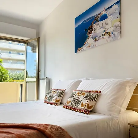 Holihome Olympia Apartment *
